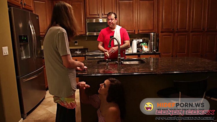 ConorCoxxx - Shelby Paris a Quick Fuck While Dads Away [FullHD 1080p]