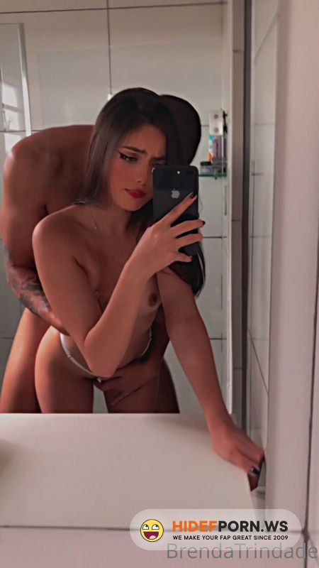 Onlyfans - Brenda Trindade - 104 [UltraHD 2K 1920p]