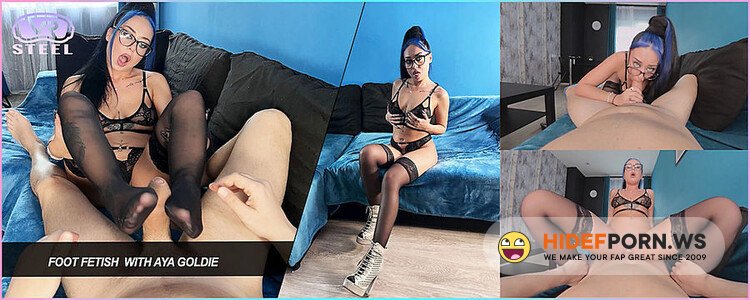 Steel VR/SexLikeReal.com - Aya Goldie : Foot fetish with Aya Goldie [UltraHD/4K 2880p]