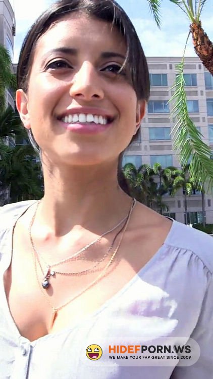 PublicBang.com/BangBros.com - Soffie ( Latina Milf anal fucked in public) [FullHD 1080p]