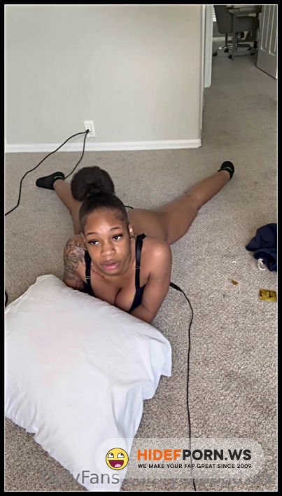 Onlyfans - Yellaa [FullHD 1080p]