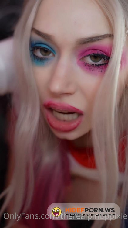 Onlyfans.com - Therealpinuppixie : Harley Quinn,Batman [UltraHD/2K 1920p]