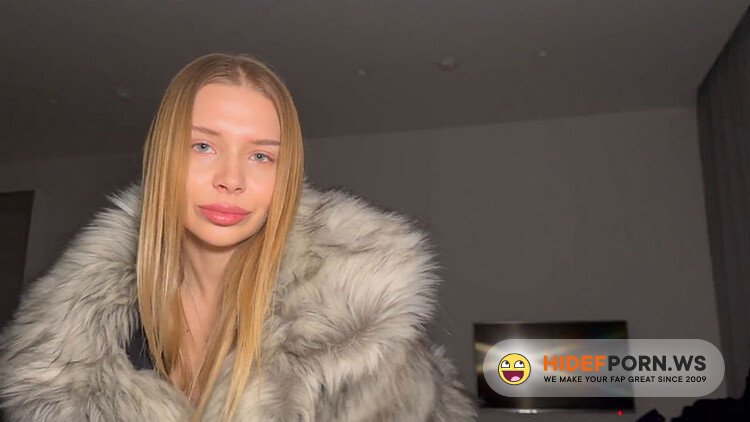 Onlyfans - A Lucky Fan Met Californiababe And Fucked Her In a Fur Coat Californiababe [FullHD 1080p]