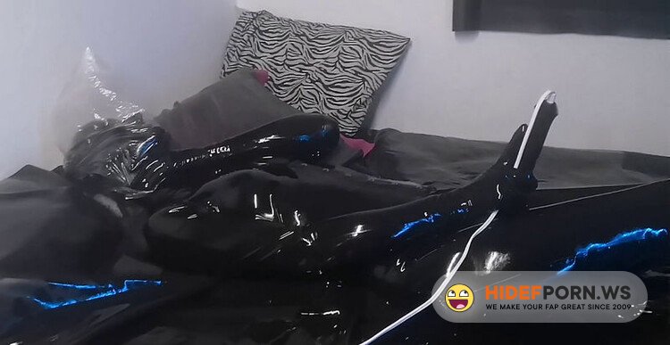 Onlyfans - Vickydevika - Bagging Over Hood Part 1 Of 2 [FullHD 1080p]