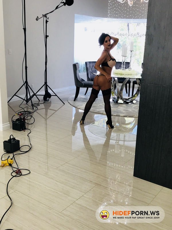 Onlyfans - Lisa Ann Clip 0gmqeya7f0fla6wzkt13li [SD 480p]