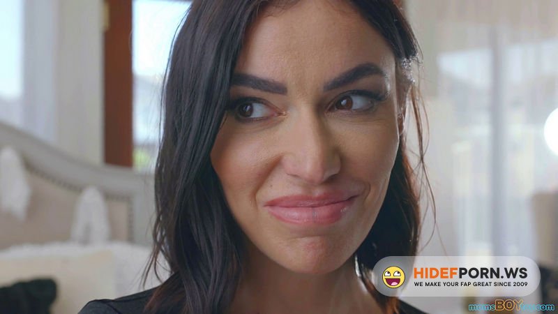 MomsBoyToy - Venus Valencia : Stepmoms Witchy Dickcraft [FullHD 1080p]
