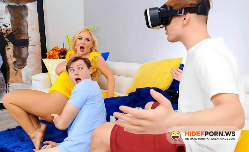 BrazzersExxtra.com/Brazzers.com - Pumped For Vr  : Savannah Bond [HD 720p]