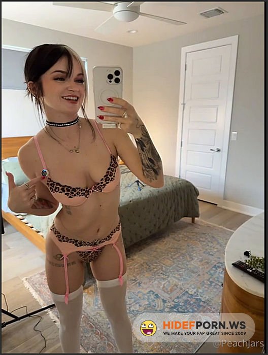 Onlyfans - PeachJars Pillow Humping Vibrator Masturbation Video Leaked 1 [SD 720p] - 2025