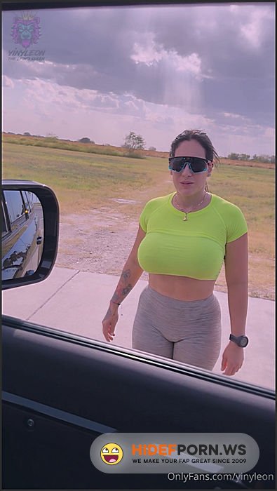 - Yiny Leon  Getting Fucked And Creampied In The Car [SD 1920p] - 2025