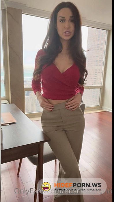 Onlyfans/ManyVids - Hustle With Ann @hustlewithann  Strip And Rides Dildo [SD 720p] - 2025