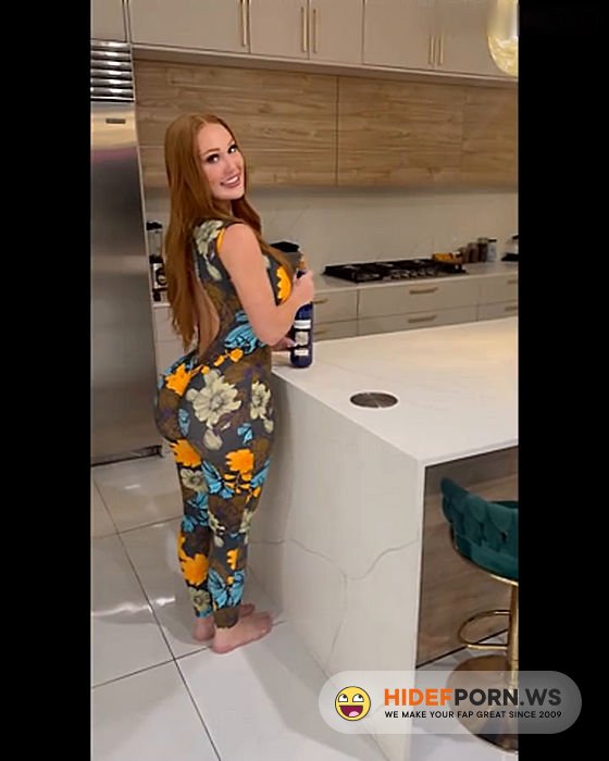 Onlyfans/ManyVids - Bambi Doe  POV BBC Backshots [SD 900p] - 2025