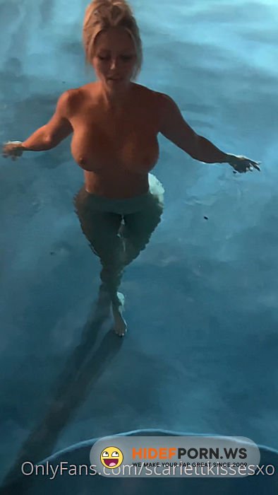 Onlyfans/ManyVids - Scarlettkissesxo  Evening Fun At The Pool [SD 1920p] - 2025