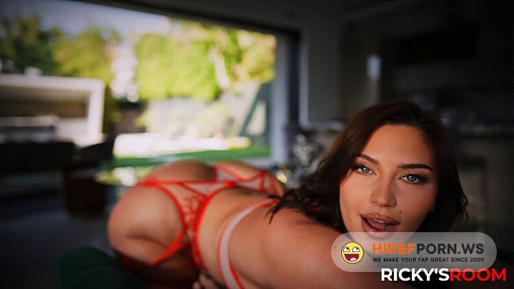 Onlyfans/ManyVids - Vivian Taylor  Vivian E2??s Got It All [FullHD 1080p] - 2025