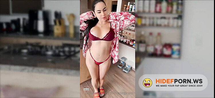 Onlyfans/ManyVids - Michelle Giraldo Aka Michelle Romanis   Cover Me In Your Cum! [SD 624p] - 2025