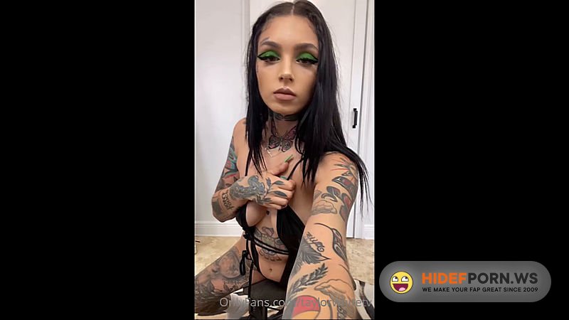 Onlyfans/ManyVids - Taylor White @taylorwhitetv   Sextape BG [2K 1280p] - 2025