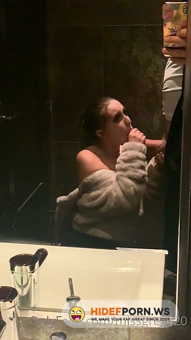 Onlyfans/ManyVids - Teen Laney Grey Blowjob In a Public Restroom 1080p [SD 1080p] - 2026