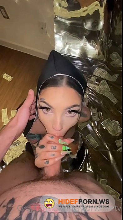Onlyfans/ManyVids - Tiny Taylor White Gives Up Pussy And Mouth 720p [SD 720p] - 2026