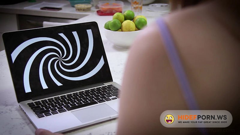 Clips4Sale - Brain Hacked For A BJ [FullHD 1080p]