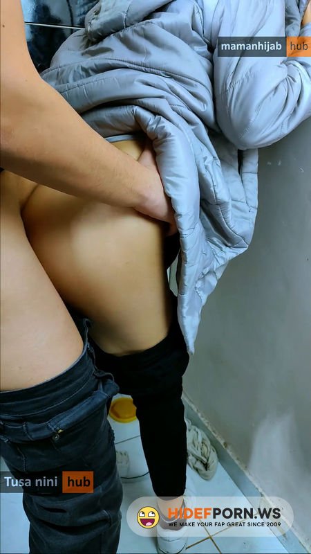 Onlyfans - Amateur Public Sex Afghanistan Mamanhijab [SD 1920p]