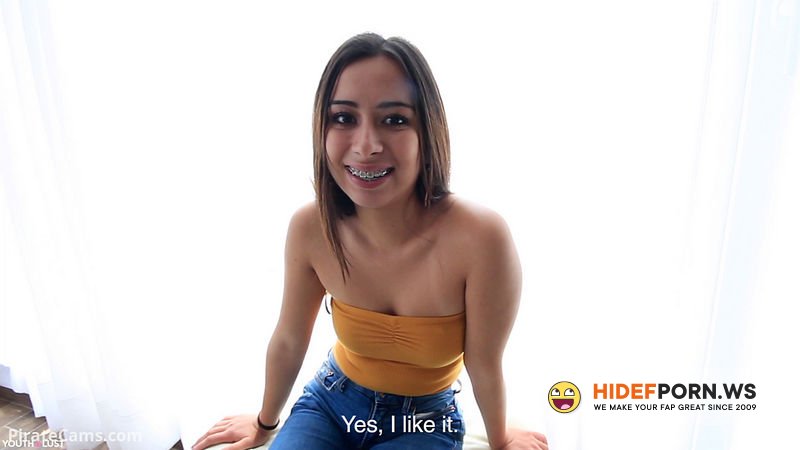 YouthLust.com/ManyVids.com - Two Facials for Eve [FullHD 1080p]