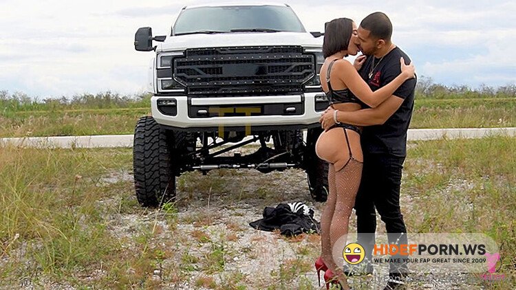 Onlyfans/ManyVids - Teddytarantino  20231011 Sexy Latina VICTORIA JUNE AND I Fuck In The Everglades Cum Watch Us 3 [HD 720p] - 2026