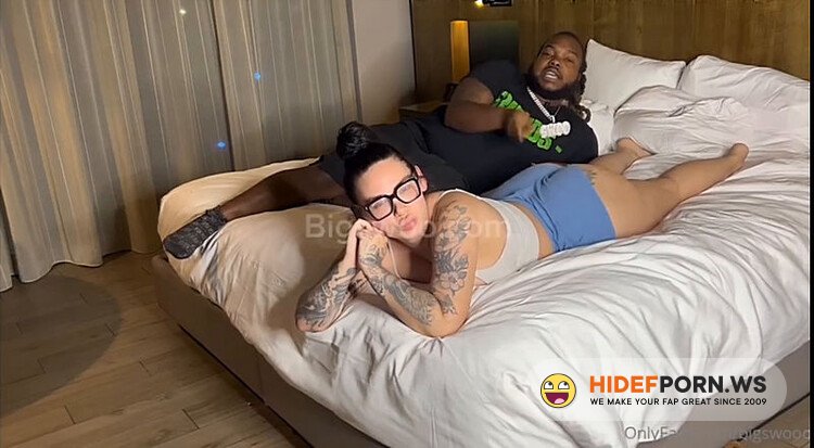 Onlyfans/ManyVids - Taytatted, Bigswooo, Pawg Babe Gets Doggystyled On The Balcony Video Leaked [HD 720p] - 2026