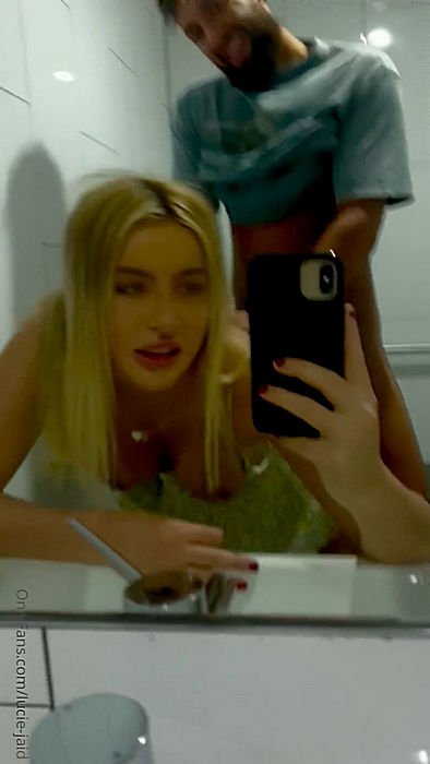 Onlyfans - Lucie Jaid Gets Nailed In a Public Bathroom 1080p [FullHD 1080p] - 2026